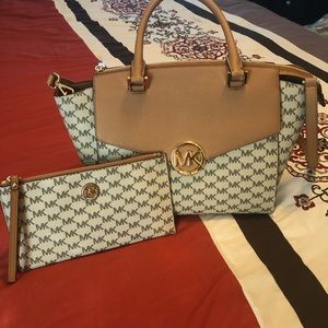 Michael Kors Bags - Michael kors Michael Kors Bags - Michael kors